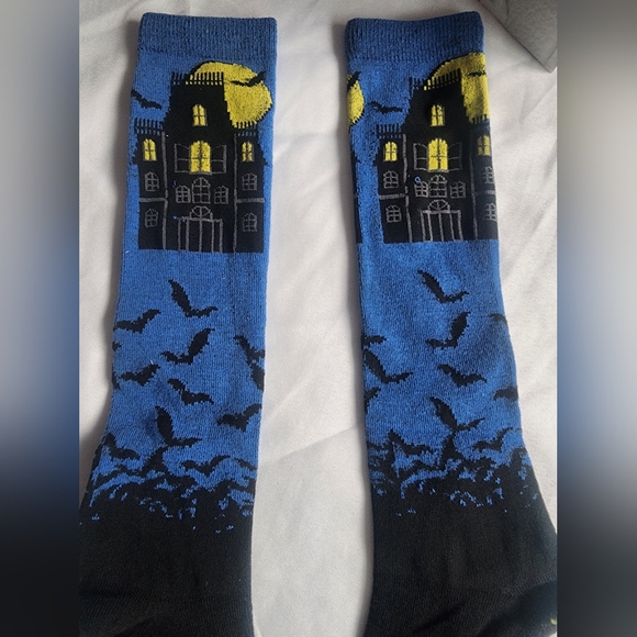 🔥SPOOKY SOCKS🔥 - Picture 4 of 5
